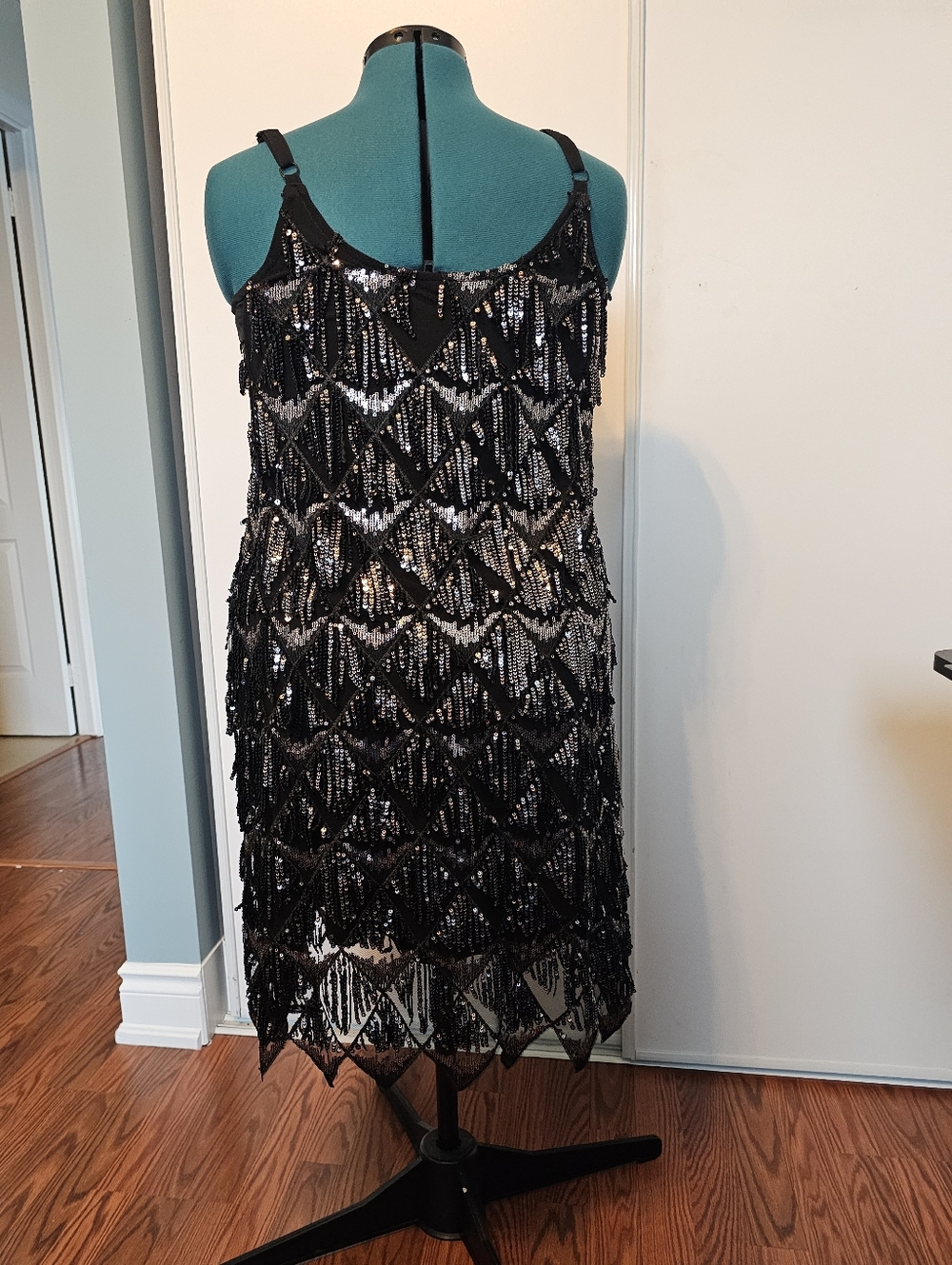 Torrid Black Sequin Mini Flapper Dress. Sz 0 - Picture 2 of 5